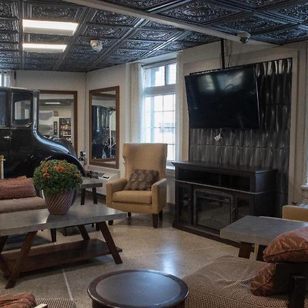 Hotel Chataura ディアボーン エクステリア 写真
