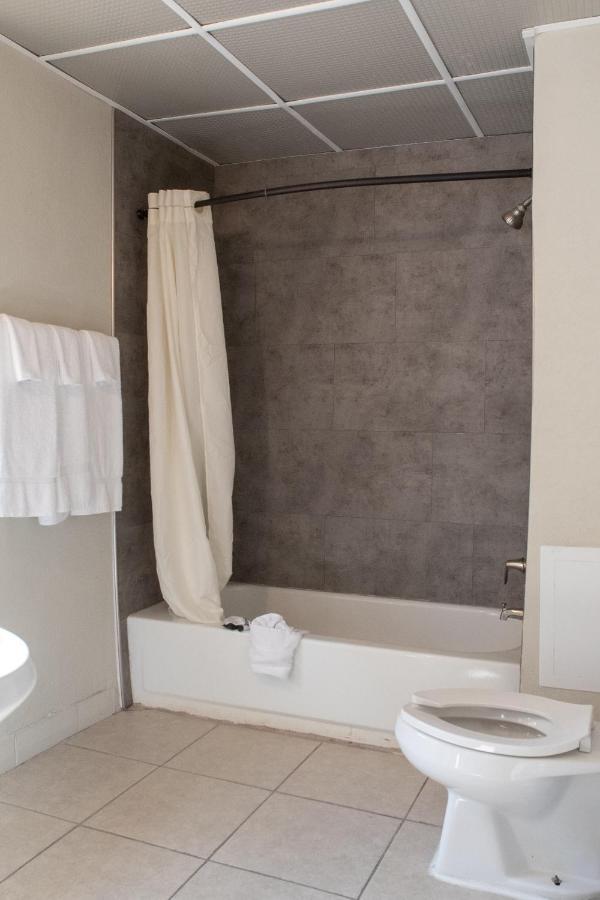 Hotel Chataura ディアボーン エクステリア 写真