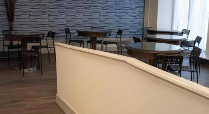 Hotel Chataura ディアボーン エクステリア 写真